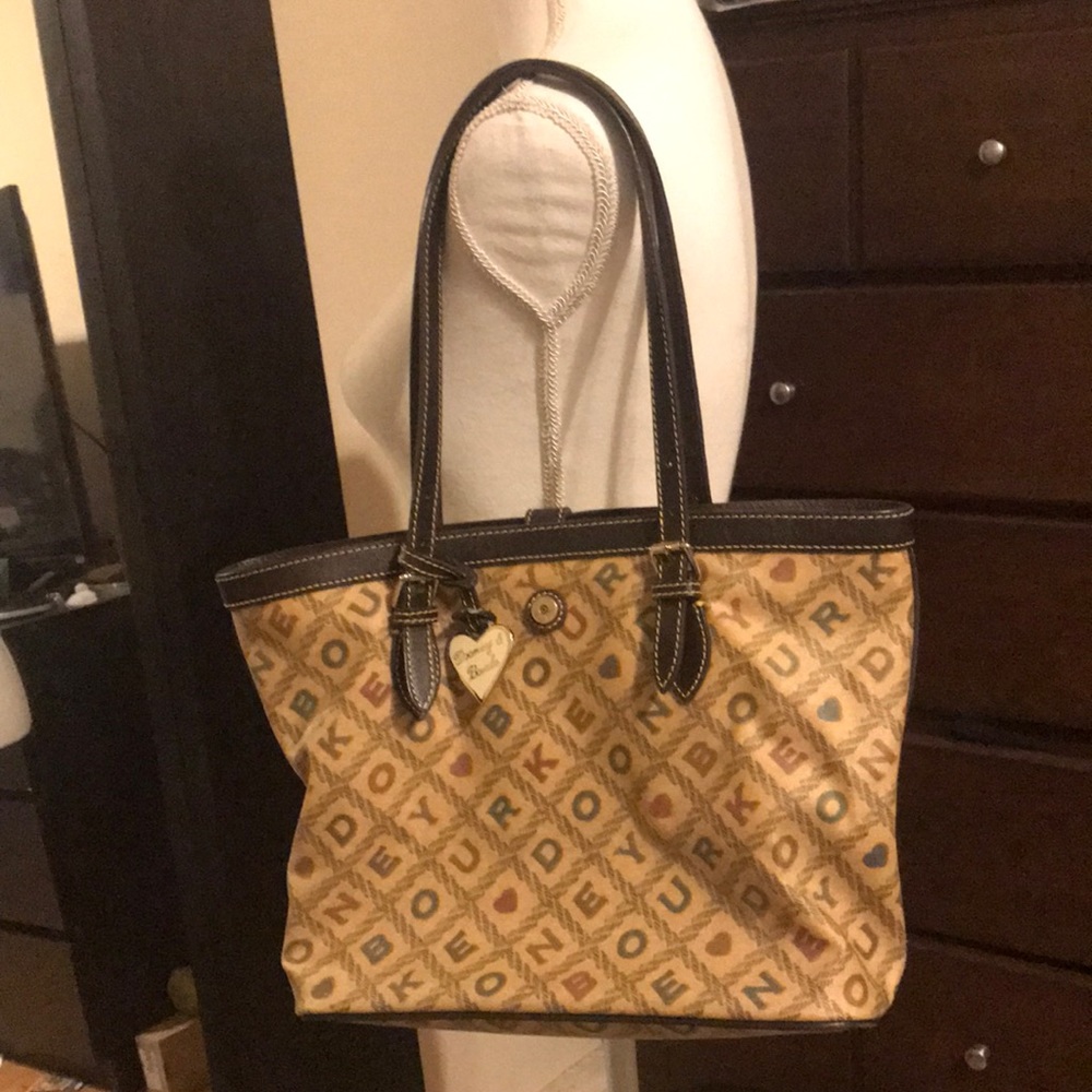 Dooney & Bourke purse